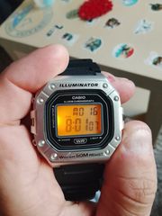Πωλείται ρολόι Casio illuminator