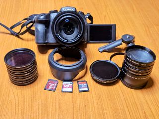 Panasonic fz 1000 + πολλά εξτρά