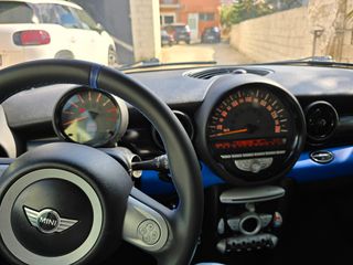Mini Cooper S 2010-thumb-1
