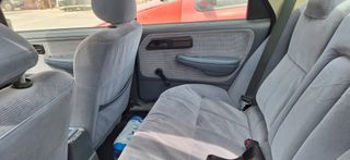 Ford Sierra (1600cc)-thumb-9