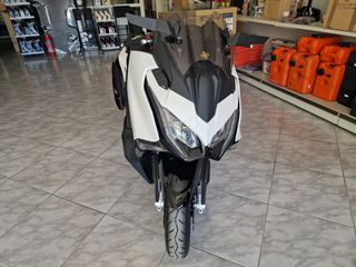 Kymco AK 575 Premium 2026-thumb-4