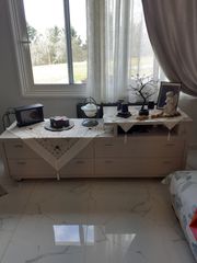 έπιπλο σαλονιού