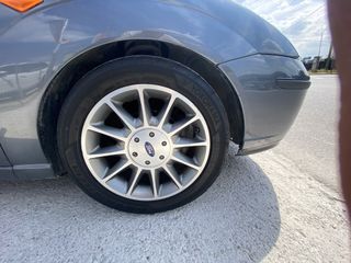 Ford Focus 2002-thumb-8