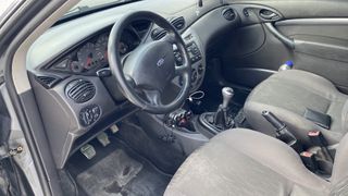 Ford Focus 2002-thumb-9