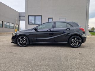 Mercedes-Benz A 180 2016-thumb-3