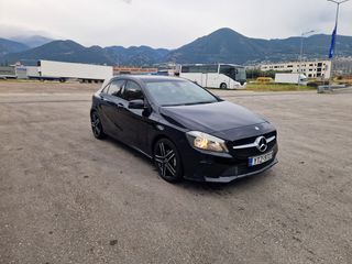 Mercedes-Benz A 180 2016-thumb-2
