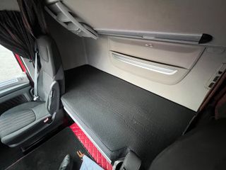 DAF 2018 XF 480 SPACE CAB-thumb-15
