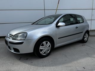 Volkswagen Golf 2004