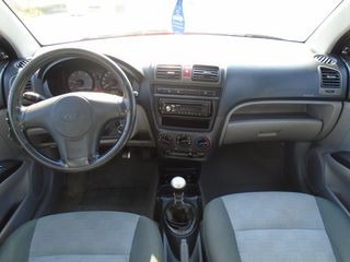 Kia Picanto 2007 1.1 CRDI DIESEL-thumb-8