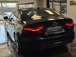 Jaguar XE 2019 R LINE AWD-thumb-11