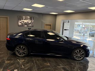 Jaguar XE 2019 R LINE AWD-thumb-21