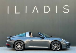 Porsche 911 2023 992 TARGA 4