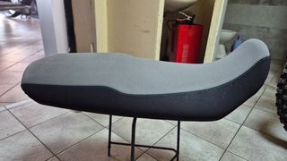 Σελα με gel κατάλληλη για cf moto mtx 800