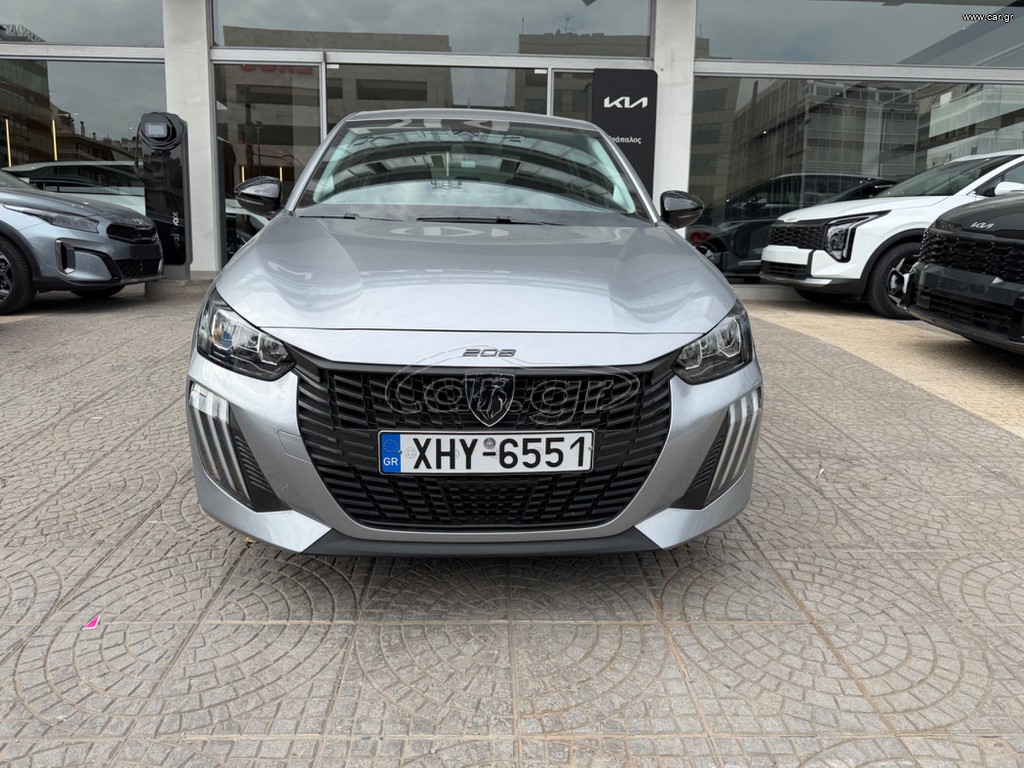 Peugeot 208 2025 HYBRID
