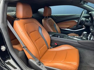Chevrolet Camaro 2018 V8-thumb-20