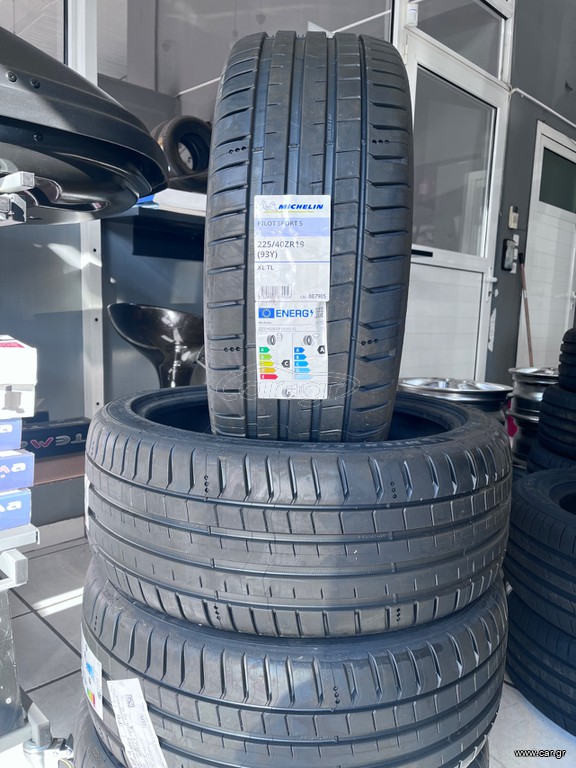 Ελαστικά Michelin Pilot Sport 5 225/40R19