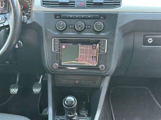 Νεκροφόρα Volkswagen 2016 Caddy Maxi Diesel Euro 6-thumb-9