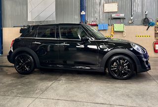 Mini Cooper 2019 JCW Look-thumb-24
