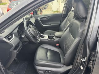 Toyota RAV 4 2021-thumb-9