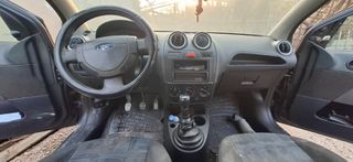 Ford Fiesta 2006 1300cc   16V-thumb-5