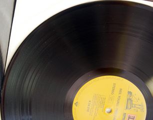 NEIL YOUNG - TIME FADES AWAY-thumb-11