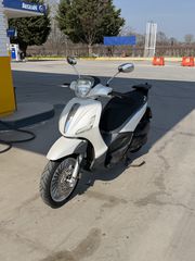 Piaggio Beverly 300i 2018 Beverly 300 2018 abs-thumb-2