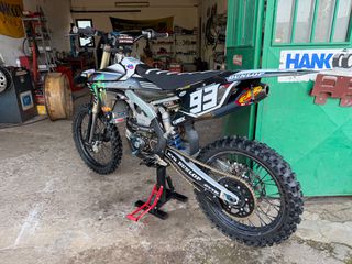 Yamaha YZ 250F 2016-thumb-2