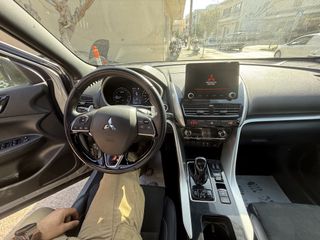 Mitsubishi Eclipse Cross 2022 2.4 Plug-in Hybrid Plus Select 4WD-thumb-12