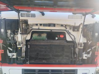 Volvo 2004 FH 12 380 EURO-3-thumb-12