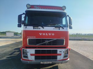 Volvo 2004 FH 12 380 EURO-3-thumb-2