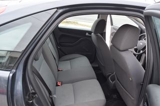 Ford Focus 2006-thumb-12