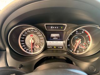 Mercedes-Benz CLA 45 AMG 2015 AMG-thumb-44