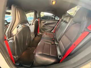 Mercedes-Benz CLA 45 AMG 2015 AMG-thumb-27