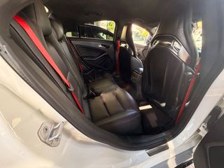 Mercedes-Benz CLA 45 AMG 2015 AMG-thumb-30