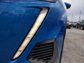 Peugeot 2008 2021 1.2 PureTech Active Pack-thumb-11