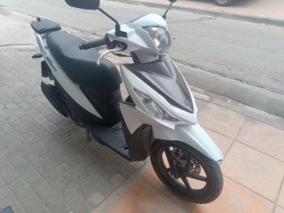 Suzuki Address 2015 UK110