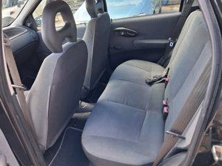 Fiat Punto 2005 FACELIFT 1.2CC 8V-thumb-2