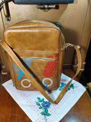 Vintage 1960s Rex Olympic δερμάτινη τσάντα Hand Made in Greece 37x23x19cm σε άψογη κατάσταση δεκτός κάθε έλεγχος. Συλλεκτικό Κομμάτι