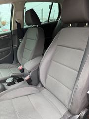 Volkswagen Golf 2011 TDI 2.0-thumb-12