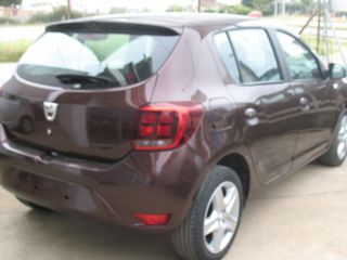 Dacia Sandero 2017-thumb-1