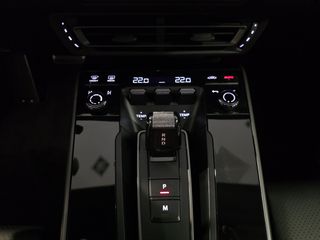 Porsche 992 2023 APPROVED 911 CARRERA 4 PANO/360/DIST/BOSE-thumb-36