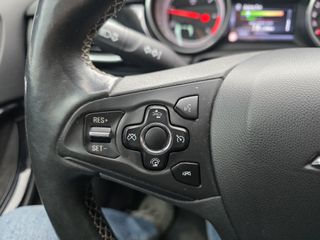 Opel Astra 2017-thumb-10