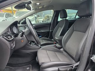 Opel Astra 2017-thumb-17