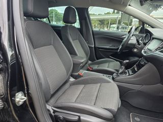 Opel Astra 2017-thumb-18