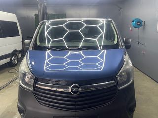 Opel Vivaro 2016