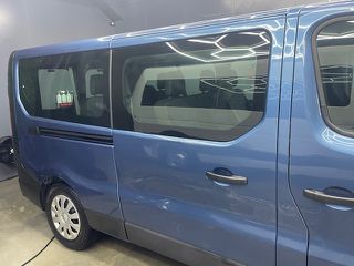 Opel Vivaro 2016-thumb-3