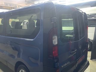 Opel Vivaro 2016-thumb-4