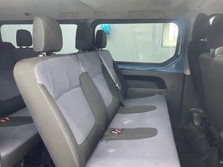 Opel Vivaro 2016-thumb-6