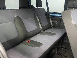 Opel Vivaro 2016-thumb-7