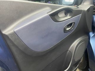 Opel Vivaro 2016-thumb-15